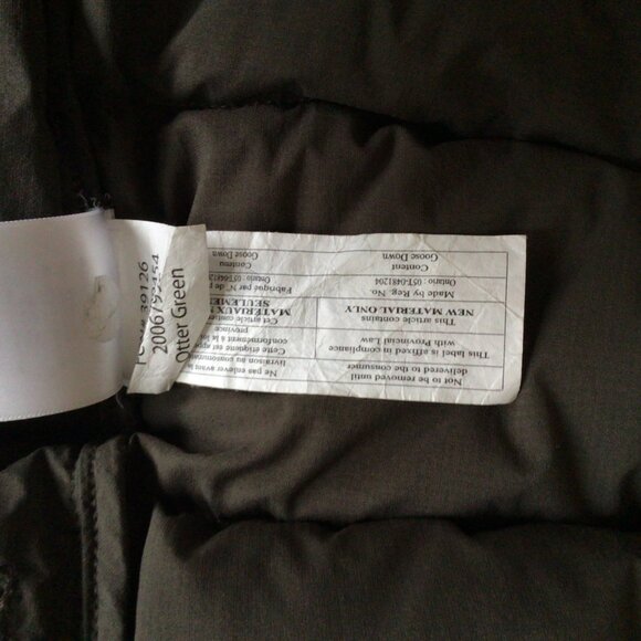 Filson Women's Down Parka Jacket, Size Small, 850 Fill Power - Picture 6 of 10